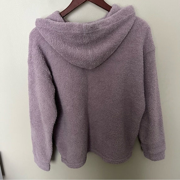 Victoria’s Secret Pink soft fluffy sweatshirt hoodie. Very warm soft crop style - Picture 7 of 7